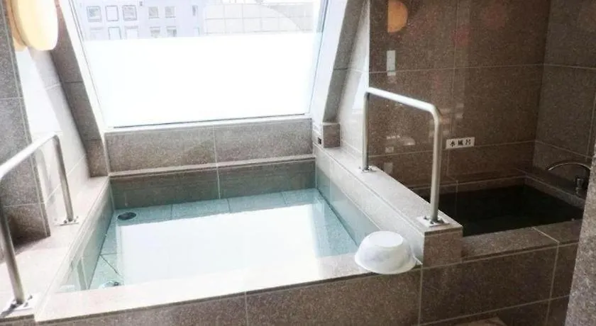 **  Hotel Shimbashi Sambankan Tokyo Japan